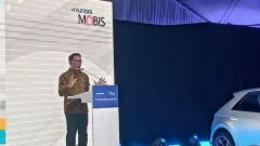 Ridwan Kamil Ingin Perusahaan Otomotif Juga Bikin Bus Listrik - GenPI.co JABAR