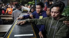 Dipulangkan ke Semarang, 6 Korban Kecelakaan Bus di Magetan Langsung Dimakamkan - GenPI.co JATENG