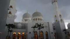 Wow! Masjid Sheikh Zayed Solo Jadi Destinasi Wisata yang Paling Banyak Dikunjungi di Jateng, Candi Borobudur Lewat - GenPI.co JATENG
