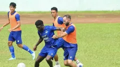 Liga 1 Segera Berlanjut, Arema FC Bakal Gelar Pertandingan Uji Coba - GenPI.co JATIM