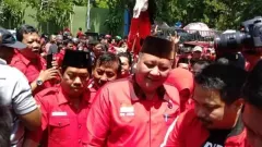 Innalillahi Whisnu Sakti Buana Meninggal Dunia, PDIP Jatim Ikut Berduka Cita - GenPI.co JATIM