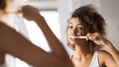 Hobi Berbagi Sikat Gigi dengan Orang Lain? Bahaya Mengintai - GenPI.co KALTIM