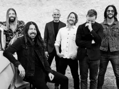 Konser di Singapura, Foo Fighters Mampir ke Indonesia? - GenPI.co BALI