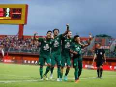 Klasemen Liga 1: PSM Makassar Tertahan, Persebaya Mengancam - GenPI.co JABAR
