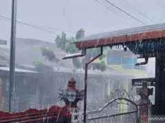 Bali Bakal Dikepung Hujan Petir dan Angin Kencang, Kata BMKG - GenPI.co JABAR