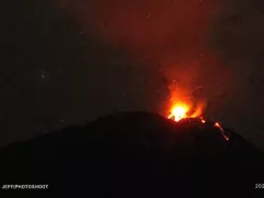 Gunung Ile Lewotolok di NTT Alami 60 Kali Erupsi, Status Waspada - GenPI.co