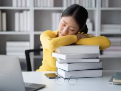 3 Tips Ampuh Mengatasi Kelelahan di Tempat Kerja - GenPI.co JABAR