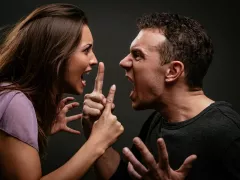 3 Penyebab yang Bikin Hubungan Kamu dengan Pasangan Menjadi Berantakan - GenPI.co JABAR