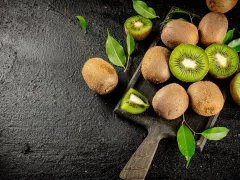 Kiwi Menjadi Pilihan Terbaik untuk Sumber Vitamin C - GenPI.co JATIM