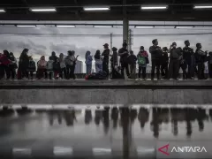 Heboh! Anak Terperosok di Celah Peron Stasiun Manggarai, Ini Penjelaskan KAI Commuter - GenPI.co KEPRI