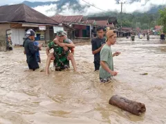 Banjir Terjang 4 Kecamatan di Bengkulu, Ini Penyebabnya - GenPI.co KALBAR
