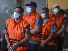 Terbukti Lakukan Pungli, 66 Pegawai KPK Dipecat - GenPI.co KALBAR