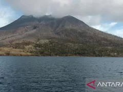 PVMBG Ungkap Kondisi Terkini Gunung Ruang, Gempa Vulkanik Menurun - GenPI.co KALTIM