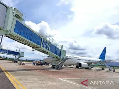 Terdampak Erupsi Gunung Ruang, Bandara Bandara Djalaluddin di Gorontalo Ditutup - GenPI.co KALTIM