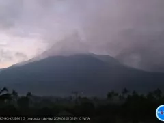 Waspada! Gunung Lewotobi Laki-Laki Erupsi 3 Kali - GenPI.co