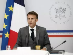 Guncang Parlemen Inggris, Macron: Eropa Harus Lepas dari Bayang-bayang AS dan China - GenPI.co