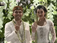 Aaliyah Massaid Hamil, Reza Artamevia Tidak Sabar Jadi Nenek - GenPI.co