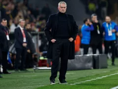 Buntut Komentar Rasis, Jose Mourinho Dihukum 4 Laga dan Denda Lebih dari Rp 700 Juta - GenPI.co JATIM