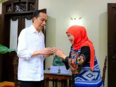 Bertemu Jokowi, Khofifah Indar Parawansa: Dawuh Beliau Sangat Memotivasi - GenPI.co