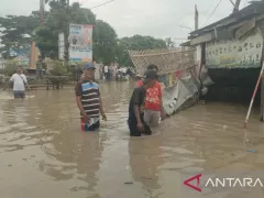 Bekasi Dikepung Banjir Akibat Hujan Deras, 7 Kecamatan Lumpuh - GenPI.co