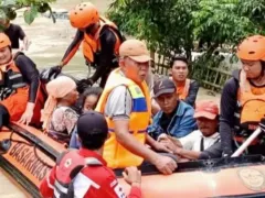 Air Sungai Cibeet Meluap, 4 Desa di Karawang Terjebak Banjir - GenPI.co