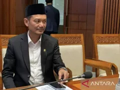 Anggota DPR Desak Menteri PANRB Cabut Penundaan Pengangkatan CASN & PPPK: Kasihan Mereka - GenPI.co