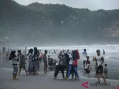 Mau Libur Lebaran ke Pantai Selatan Jogja? Waspada Bahaya Arus Balik - GenPI.co