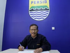 Jadi Direktur Teknik, Djadjang Nurdjaman Dapat Tugas Bina Talenta Muda - GenPI.co