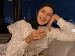Hakim PA Jaksel Diperiksa KY, Paula Verhoeven Dicecar 20 Pertanyaan - GenPI.co JATIM