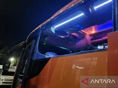Bus Persik Kediri Dilempari Batu Setelah Kalahkan Arema, Manajemen Akan Lapor Polisi - GenPI.co JATENG