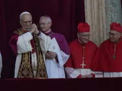 Paus Leo XIV Rayakan Misa dan Makan Siang Bersama Ordo Agustinian - GenPI.co JATENG