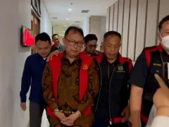 Terlibat Korupsi Bandung Zoo, Mantan Sekda Bandung Ditahan 20 Hari ke Depan - GenPI.co