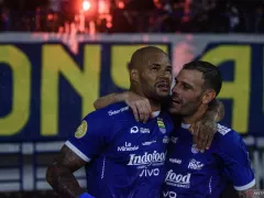 Setelah Persembahkan Gelar Juara Liga 1, Semua Pemain Asing Persib Hengkang - GenPI.co