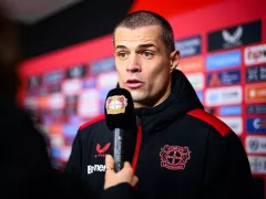AC Milan Tawar Granit Xhaka, Bayer Leverkusen Tolak Skema Tukar Pemain - GenPI.co