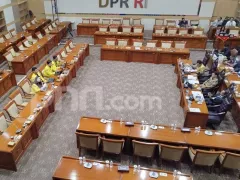 PKB Cari Penulis Ulang Sejarah Tak Ketemu, Minta Proyek Fadli Zon Ditunda - GenPI.co BALI