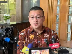 Kader PDIP Nilai Kasus Hasto Kristiyanto Bermuatan Politis, Sebaiknya Dibebaskan - GenPI.co JABAR