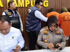 Heboh Grup Facebook Gay Lampung Beranggotakan 16.000 Akun, 3 Orang Ditangkap - GenPI.co JABAR
