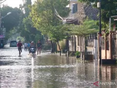 30.681 Orang Terdampak Banjir di Mataram, 15 Jiwa Luka dan 520 Mengungsi - GenPI.co KEPRI