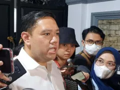 Dave Laksono Sebut Kebijakan Trump Berdampak Keras di Industri Indonesia - GenPI.co JATIM