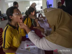 Program Cek Kesehatan Gratis Mulai di 12 Sekolah 4 Agustus, Sasar 53,8 Juta Siswa - GenPI.co