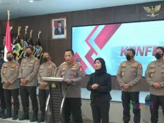 Kapolri Listyo Sigit Prabowo Tegas Perintah 7 Kapolda, Sebut Presiden Jokowi - GenPI.co JATIM
