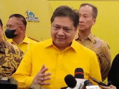Golkar Kedatangan Kader Baru, Pengamat Soroti Kepemimpinan Airlangga Hartarto - GenPI.co