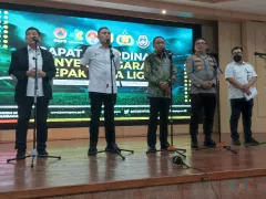 Menpora dan PT LIB Pastikan Klub Liga 1 Dukung Timnas Indonesia - GenPI.co KEPRI