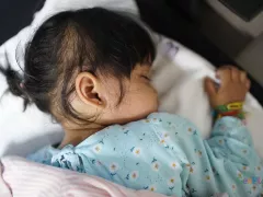 Tips Menangani Anak Demam Setelah Menjalani Imunisasi - GenPI.co