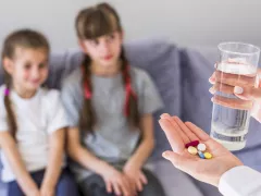 3 Daftar Multivitamin Anak yang Ampuh Jaga Kesehatan Si Kecil' - GenPI.co BALI