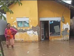 Hujan Seharian, 5 Rumah Warga di Situbondo Kebanjiran - GenPI.co