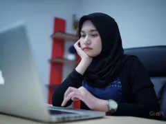 Lowongan Kerja di Bank Mega Syariah, Cek Syaratnya! - GenPI.co