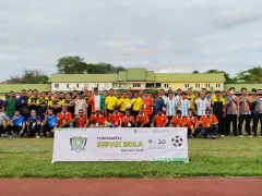11 Tim Bersaing Jadi yang Terbaik dalam Turnamen Sepak Bola ASN Provinsi Kalbar - GenPI.co KALBAR