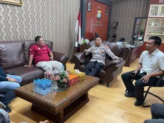 Polisi Amankan Anggota DPRD Kuansing saat Penggerebekan - GenPI.co