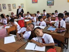 Top! Nih Terobosan Siak Tingkatkan Lama Usia Anak Bersekolah - GenPI.co